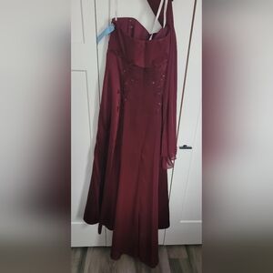 David's Bridal wine strapless dress